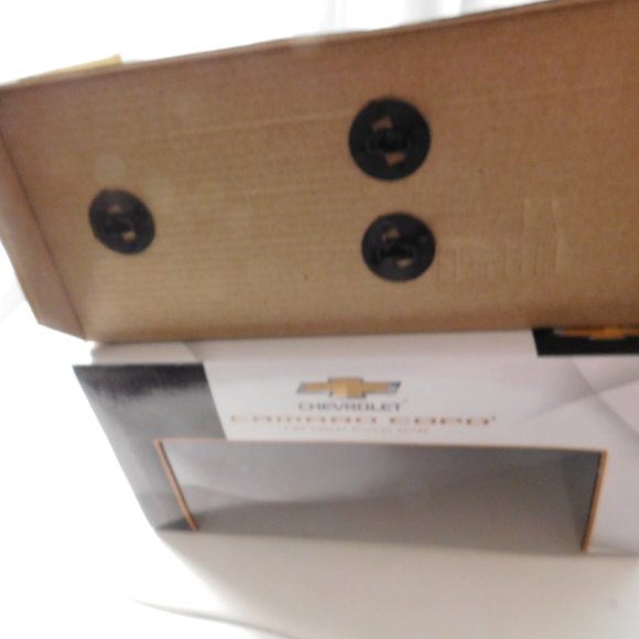 Chevrolet Camaro Copo Friction Series Car 1:24 Scale Black - Picture 3 of 7